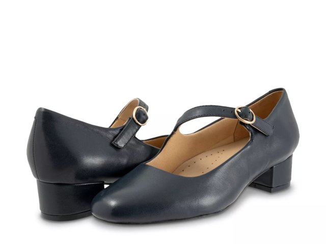 Desna Mary Jane Pump