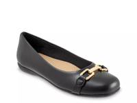 Sadie Flat Black view