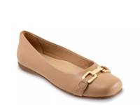 Sadie Flat Beige view