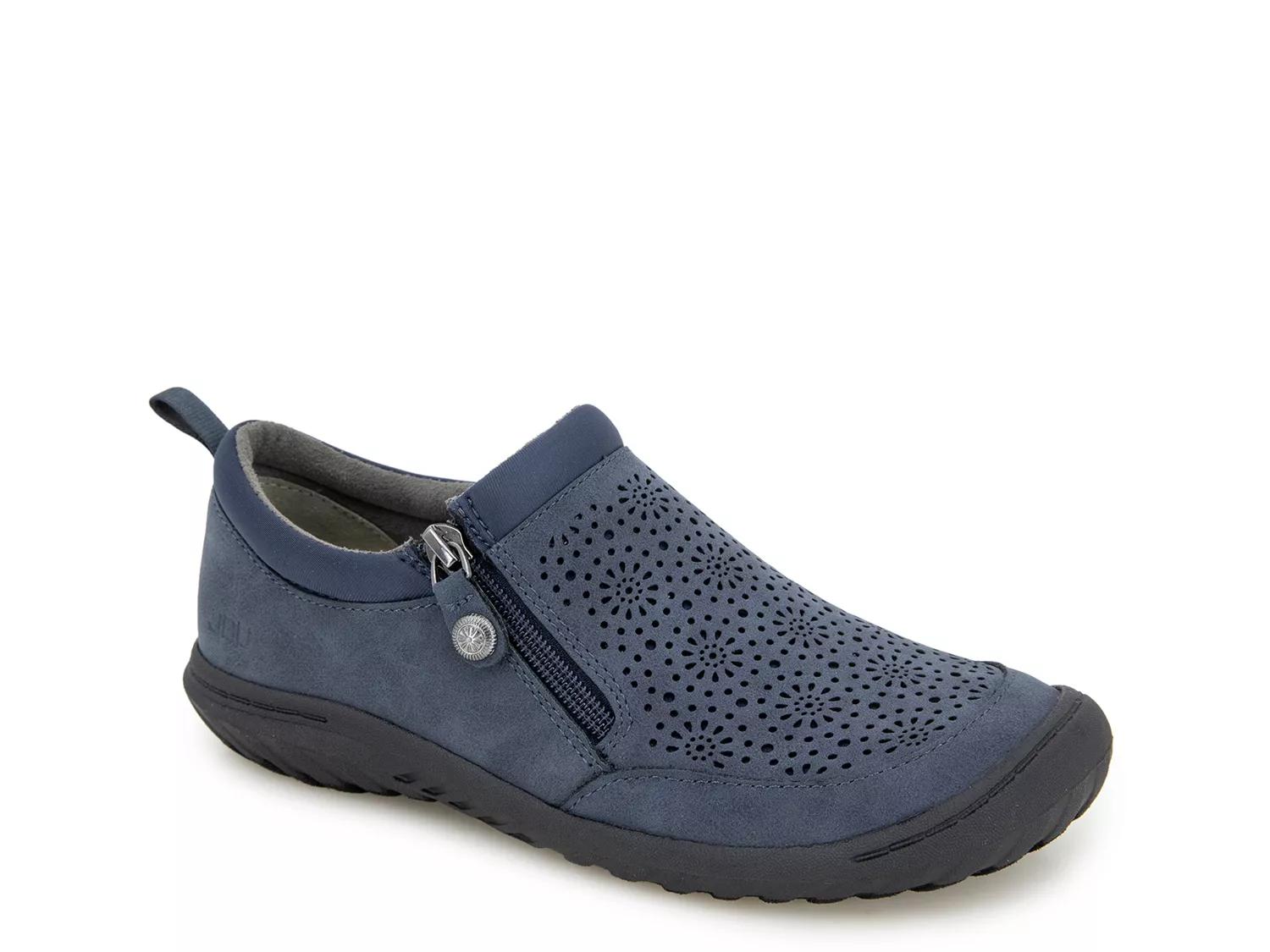 JBU Wide Width Avery SlipOn | Women's | Navy | Size 6 | Slip-Ons