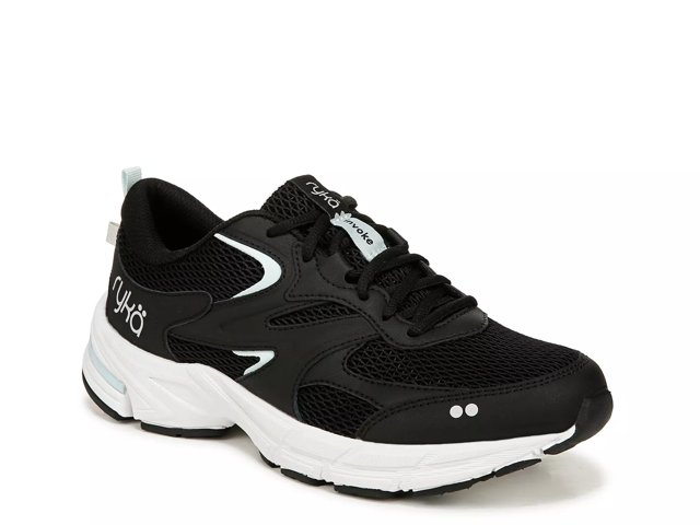 Invoke Sneaker - Women's