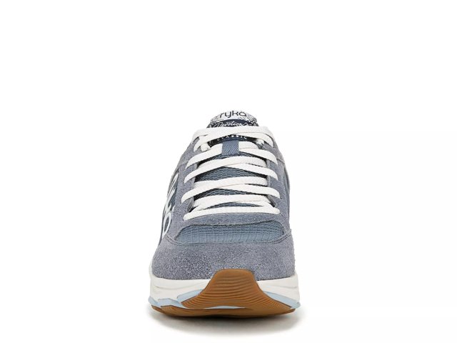 Devotion X Max Classic Sneaker - Women's