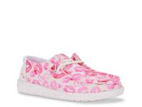 Wendy Kiss Slip-On - Women's White/Pink Lipstick Print view