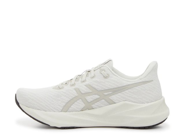 Versablast 4 Running Shoe - Men's