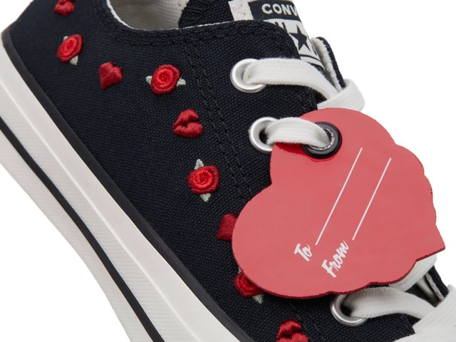 Converse Chuck Taylor All Star Heart & Rose Low-Top Sneaker
