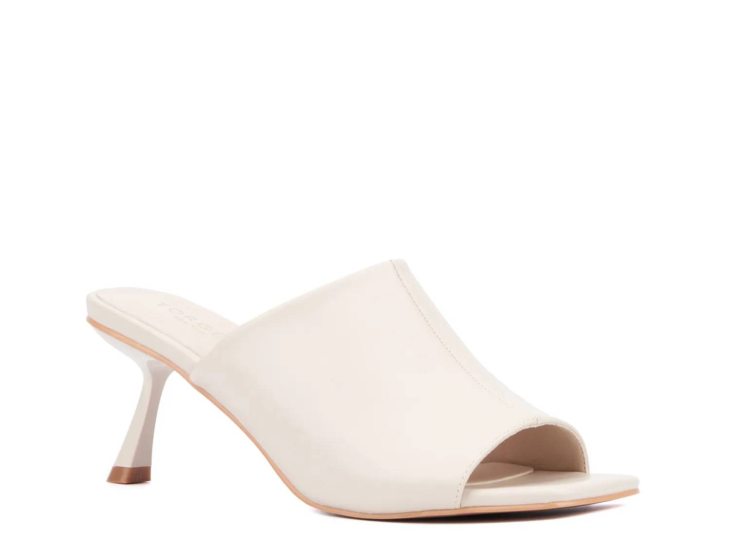 Idina Sandal