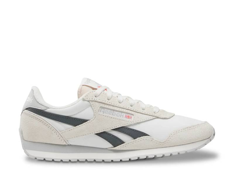 Classic AZ Sneaker - Women's