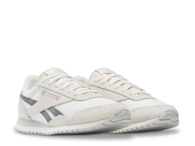 Classic AZ Sneaker - Women's