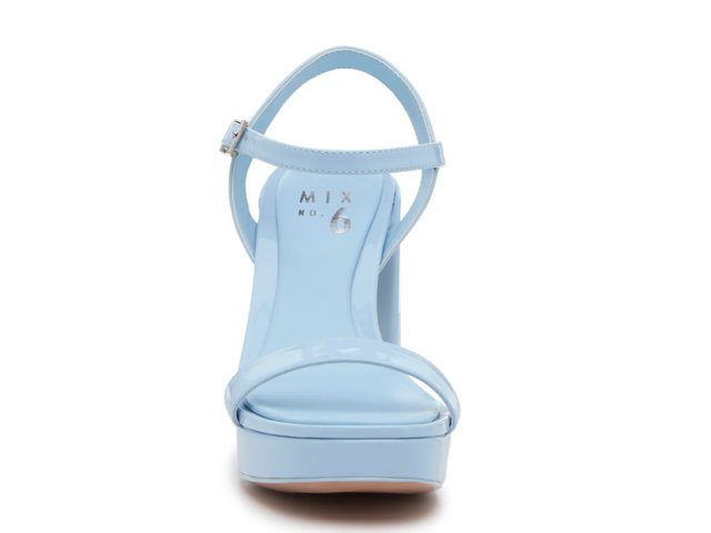 Sabria Sandal