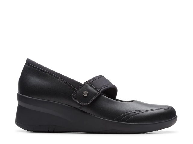 Suttyn May Mary Jane Wedge