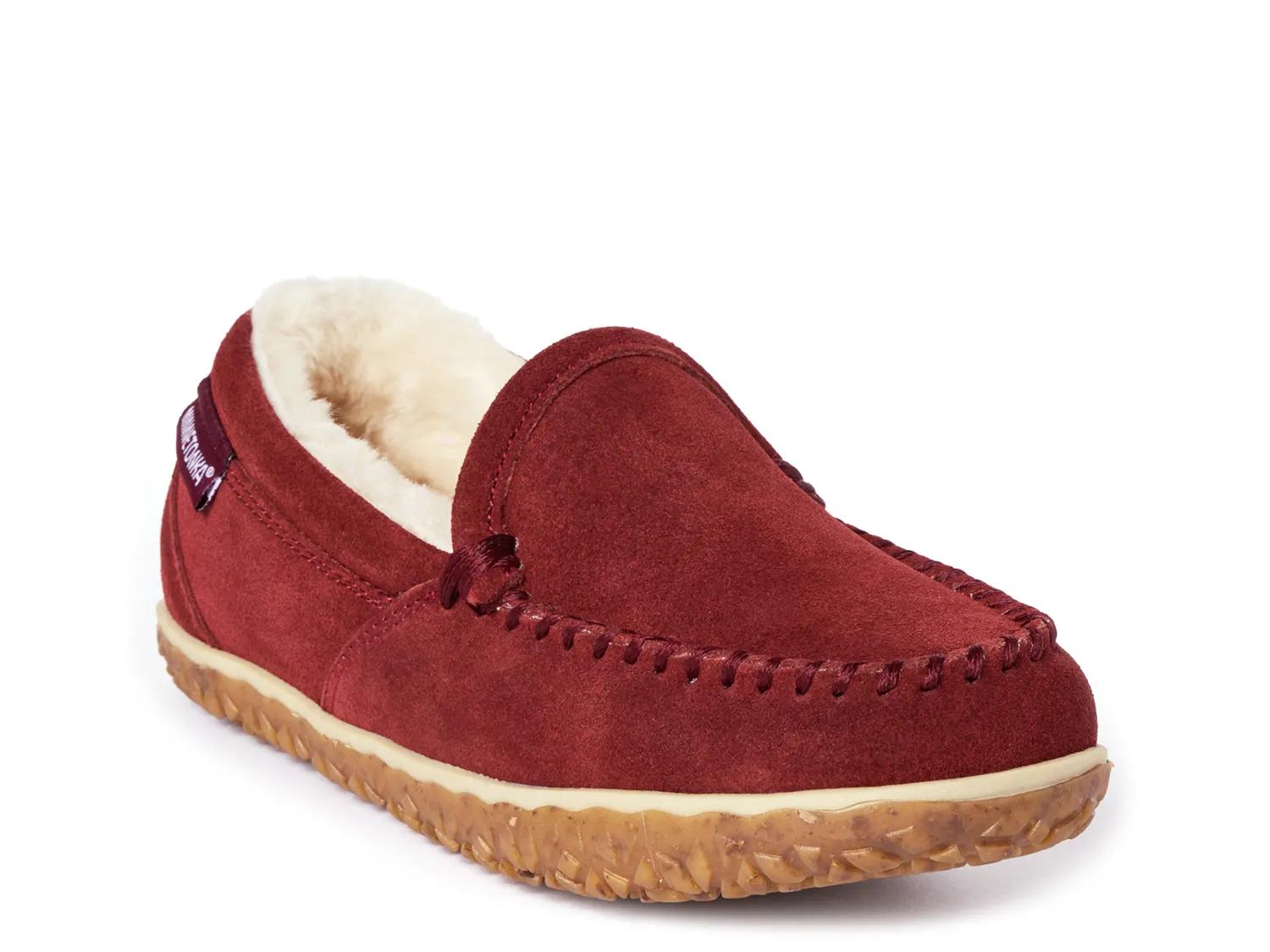 Minnetonka Tempe Slipper In Rust Suede
