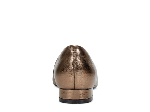 Tessa Total Motion Flat