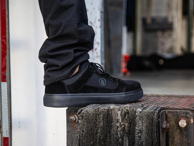 Volcom Evolve Composite Toe Work Sneaker - Men's - Free Shipping | DSW