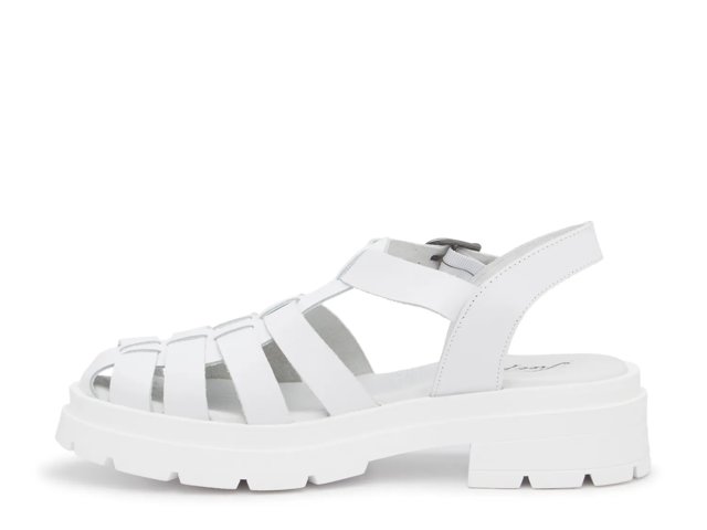 Delaney Sandal
