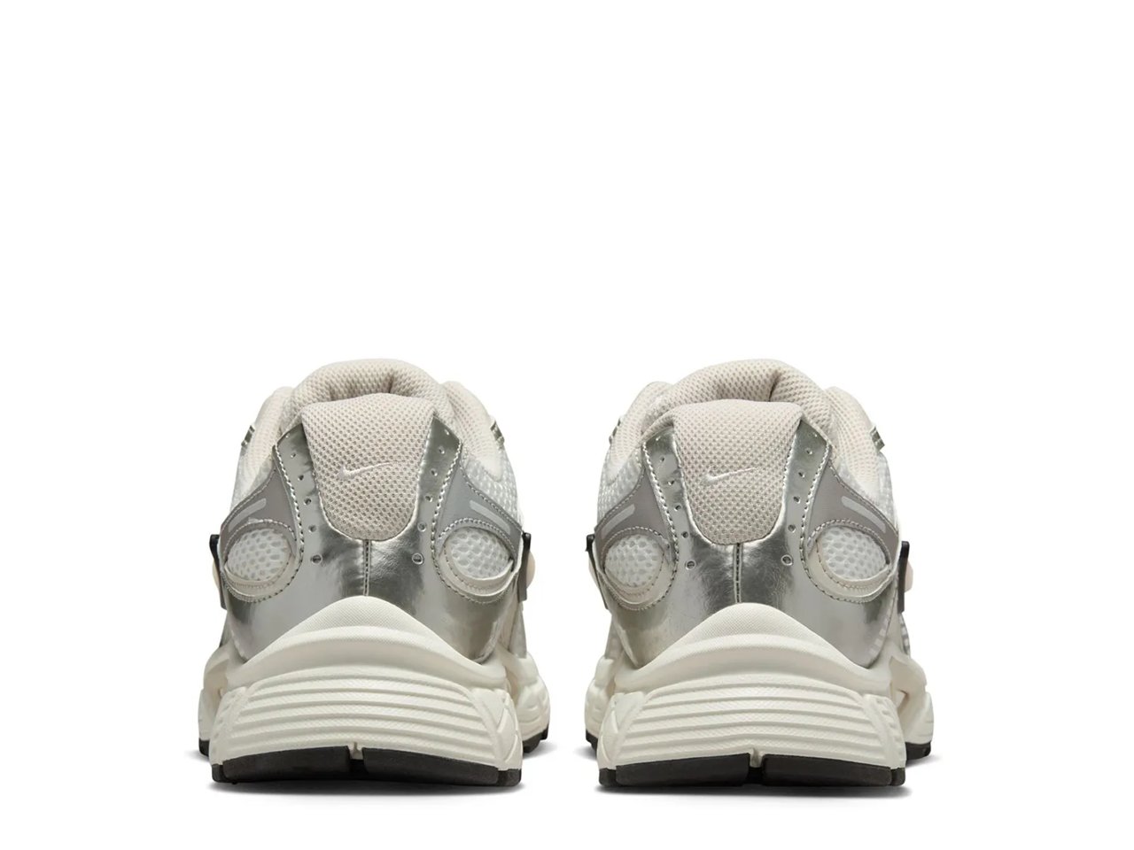 V5 RNR Sneaker - Women's