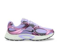 V5 RNR Sneaker - Women's Purple view