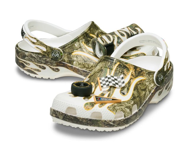 Crocs Nascar x Realtree Classic Clog - Men display picture 3