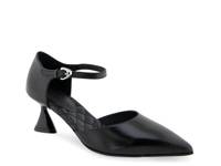 January Pump Black view