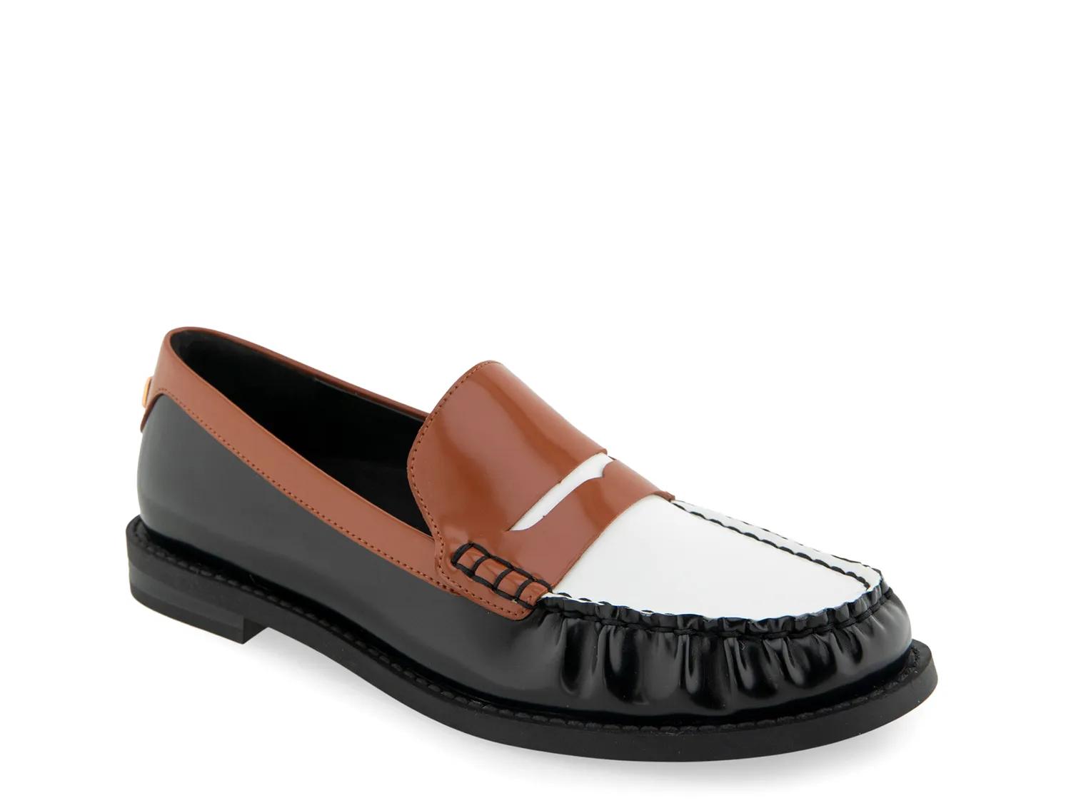 Woman's Loafers Aerosoles Sienna Loafer