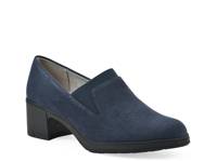 Hunton Pump Navy view