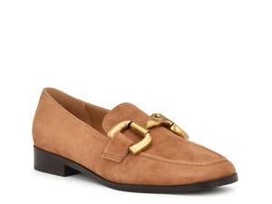 Click here to shop women's Nine West flats at DSW Designer Shoe Warehouse