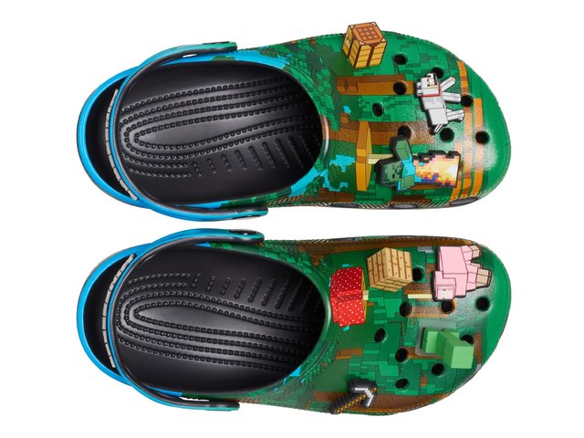 Crocs‎ Minecraft Classic Clog Men’s 12 NWT Minecraft x Crocs Classic Clog - Green / Multicolor | Journeys main image 3
