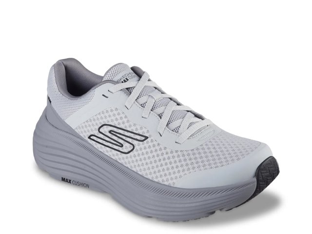 Max Cushioning Endeavour Sneaker - Men's