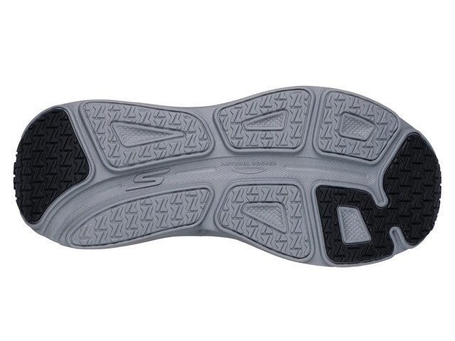 Max Cushioning Endeavour Sneaker - Men's