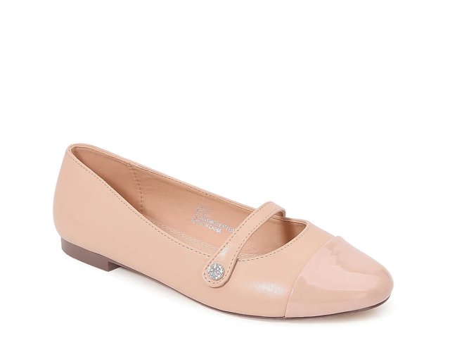 Betsy Mary Jane Flat