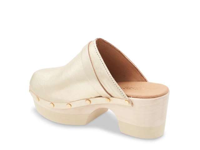 Olivia Platform Clog