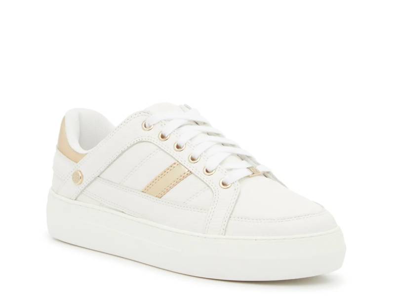 Janien Platform Sneaker
