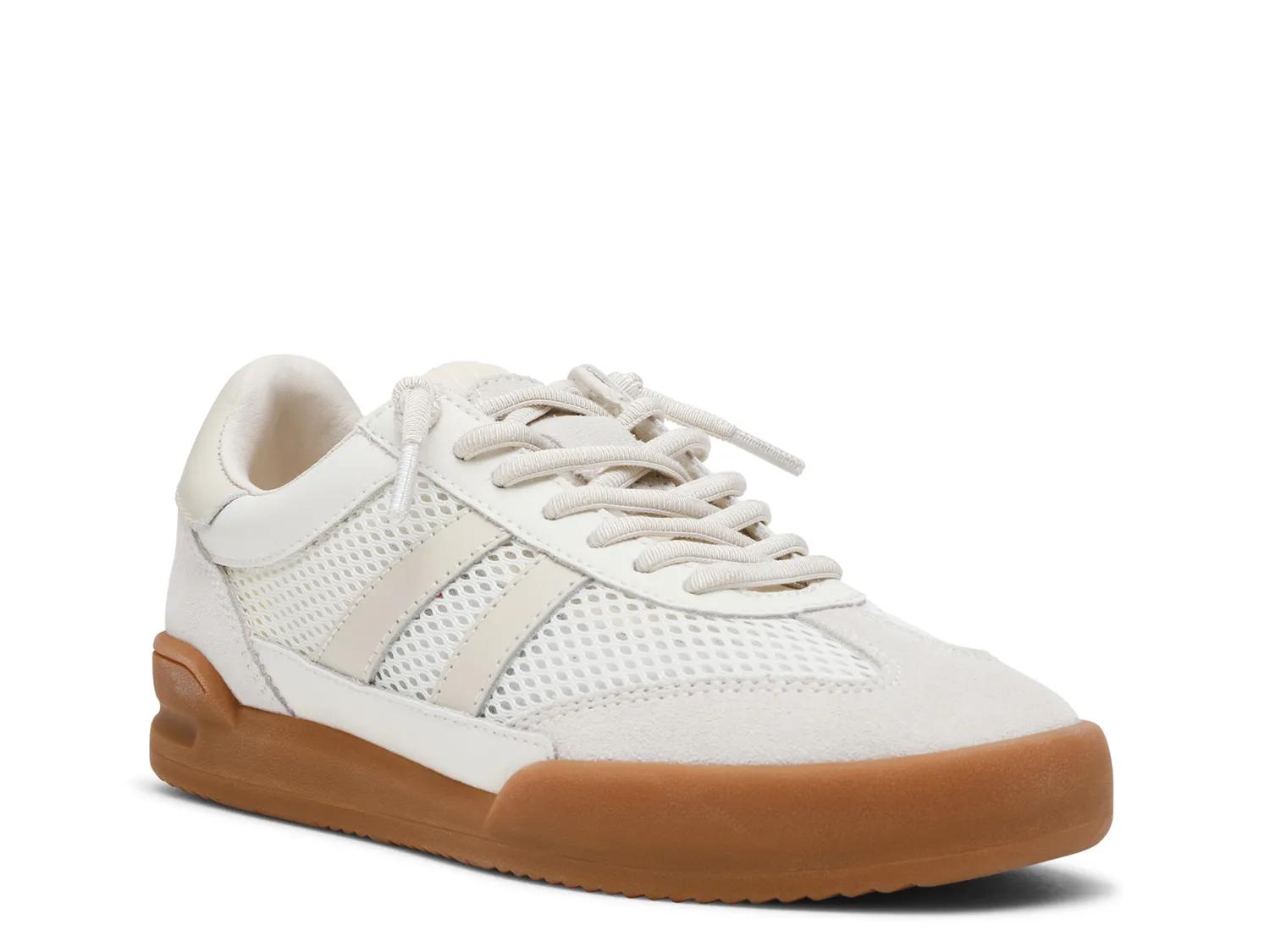 Woman's Fashion Sneakers Steve Madden Verdict Sneaker