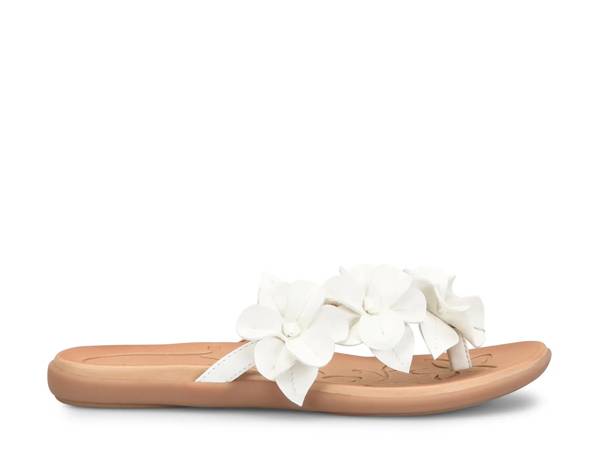 Click to shop women's flat sandals at DSW Designer Shoe Warehouse