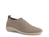 Okahu Slip-On Taupe view