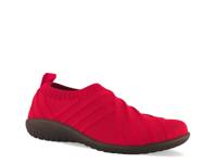Okahu Slip-On Red view