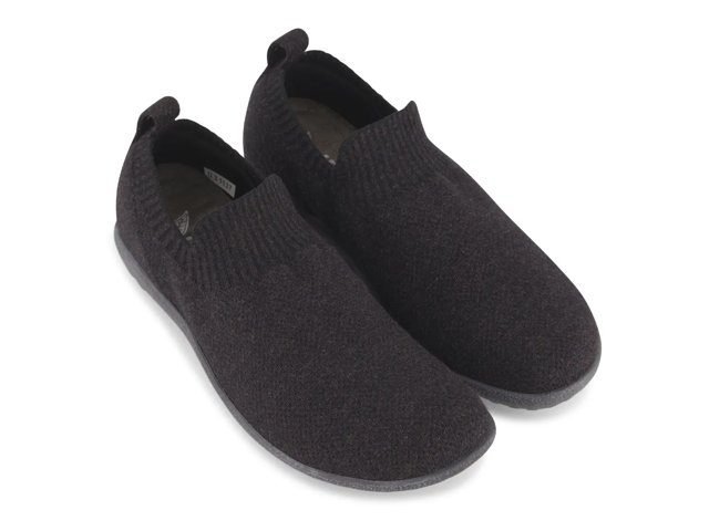 Nuku Slip-On