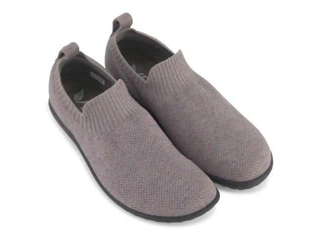 Nuku Slip-On