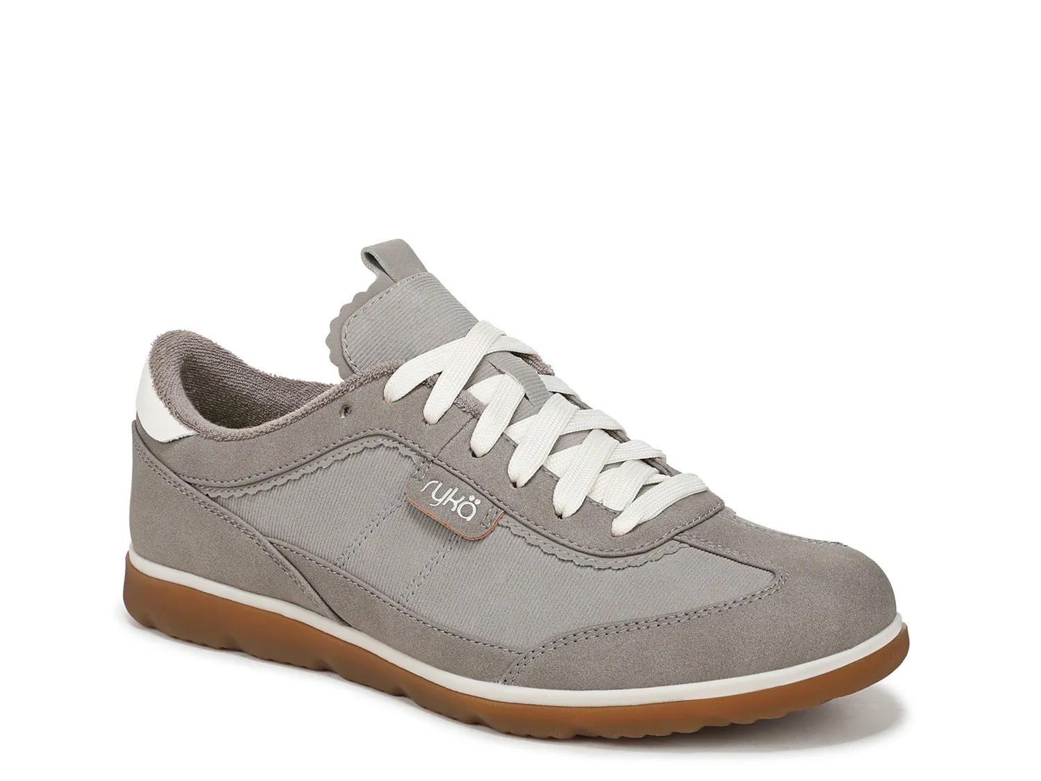 Effortless Sneaker - image 4