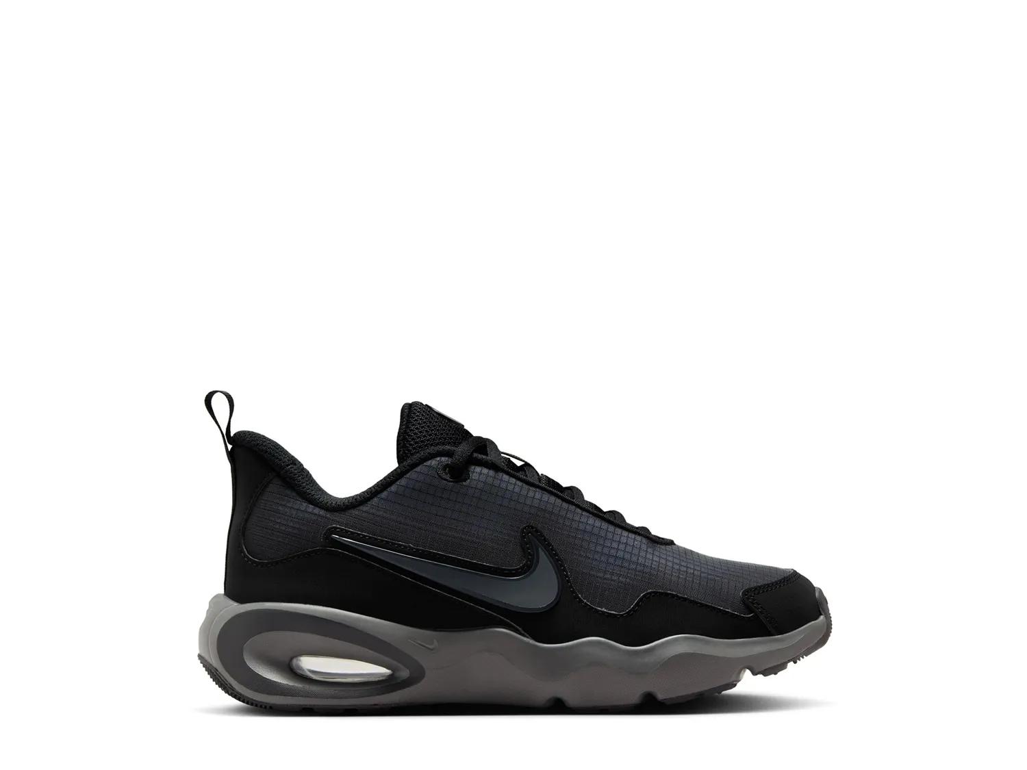Air Max Nova Sneaker