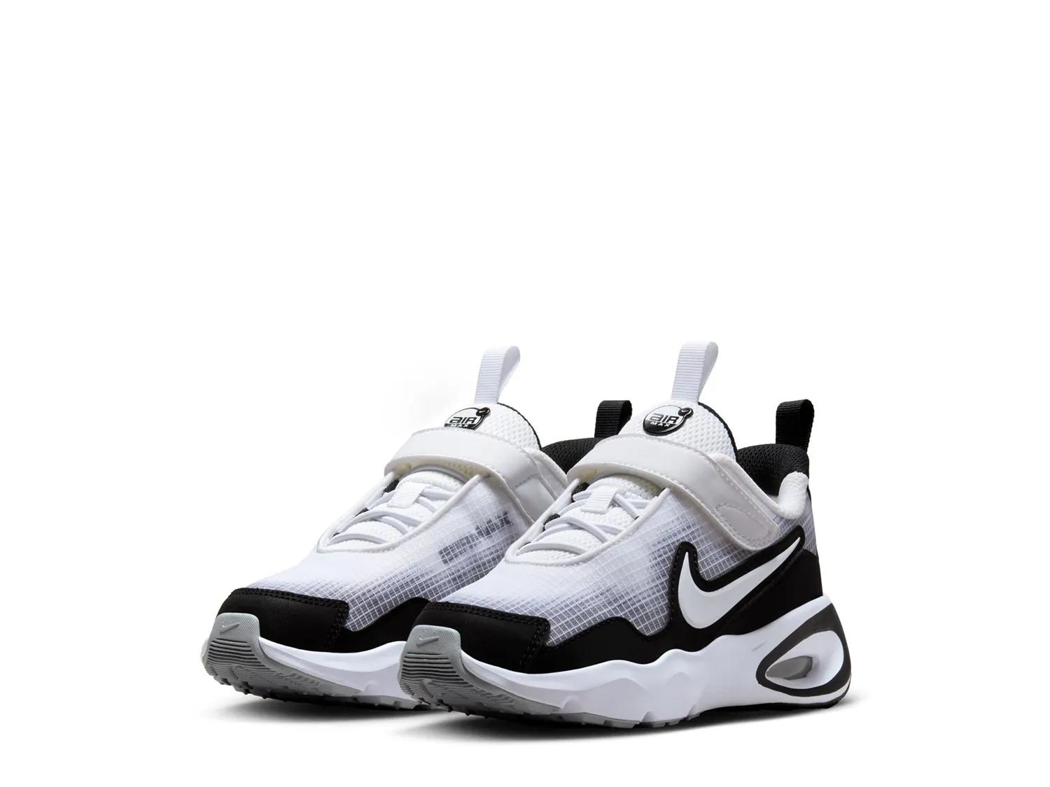 Air Max Nova Sneaker