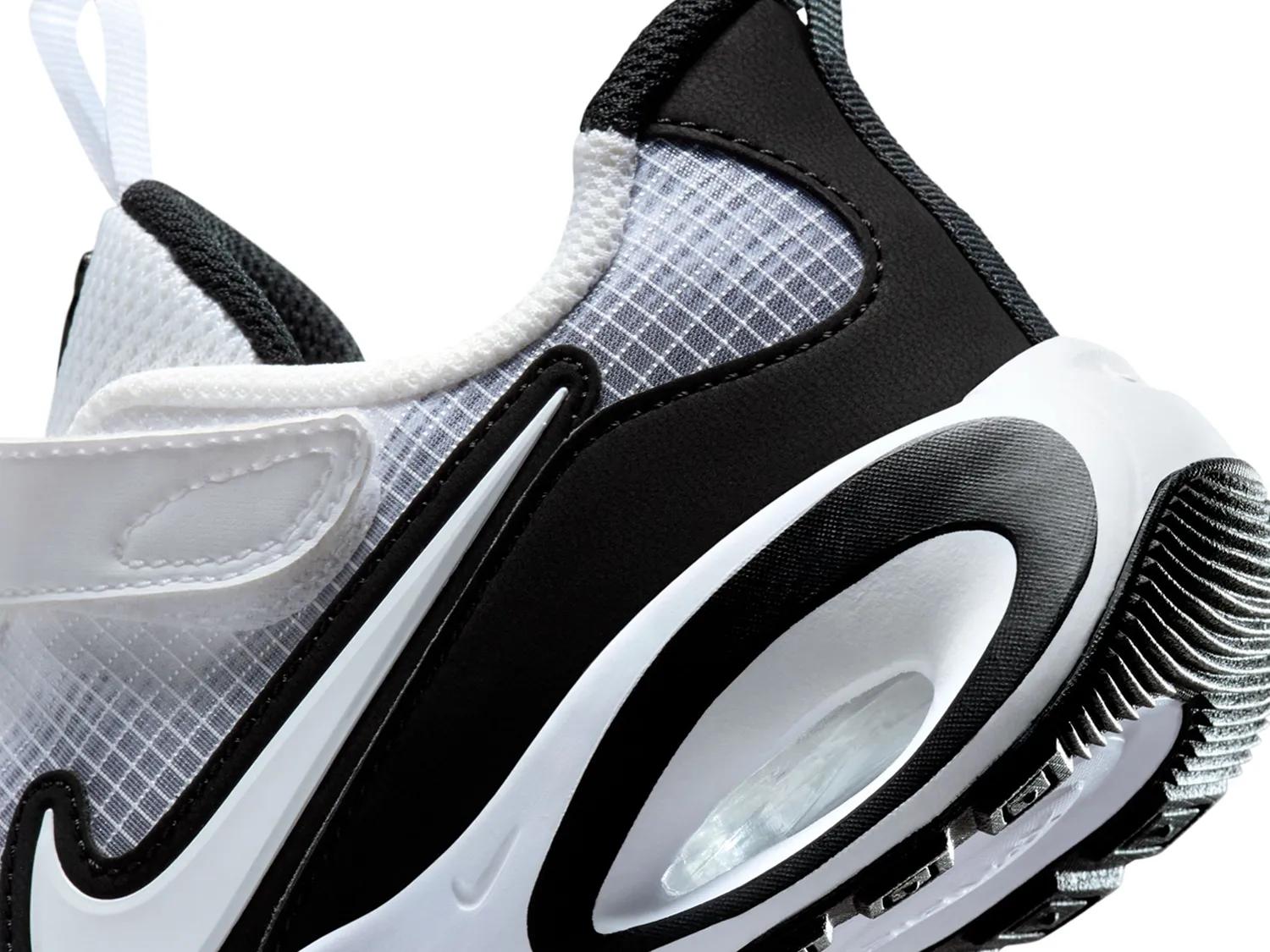 Air Max Nova Sneaker