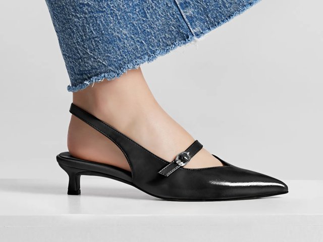 Naturalizer Grayson Pump - Free Shipping | DSW