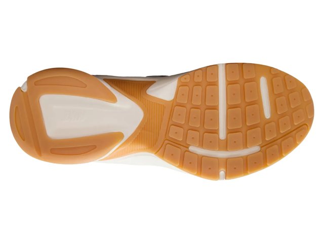 AL8 Sneaker - Women's