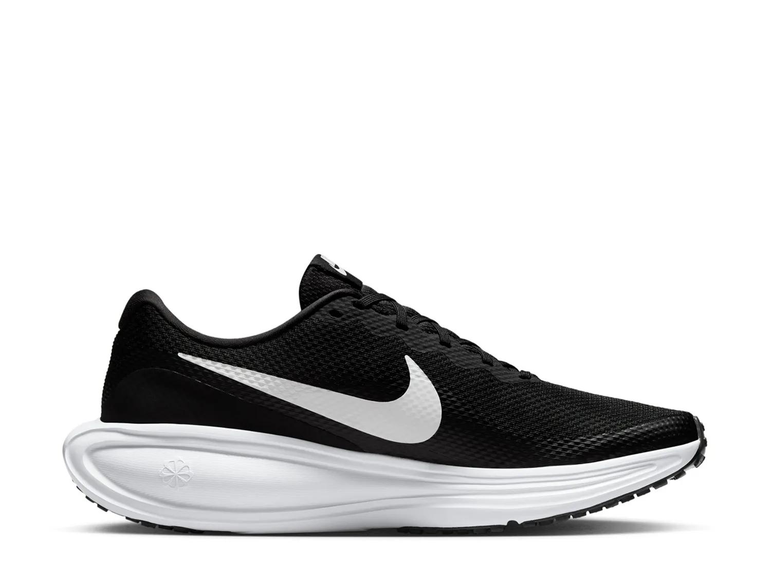 Revolution 8 Running Shoe - Men's - image 2