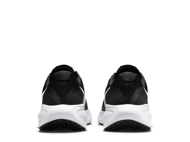 Revolution 8 Running Shoe - Men's