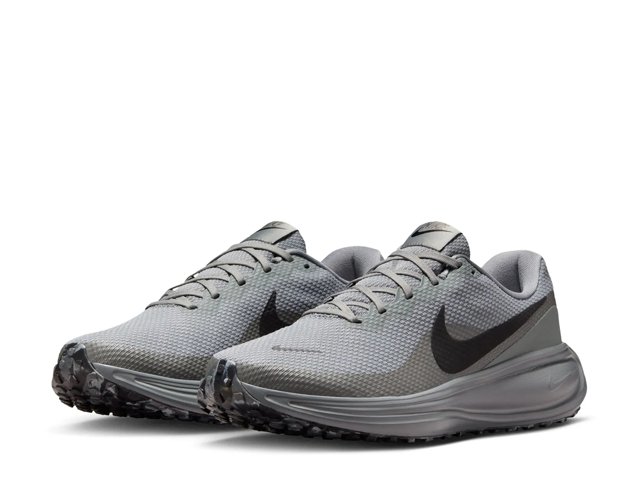 Revolution 8 Running Shoe - Men's