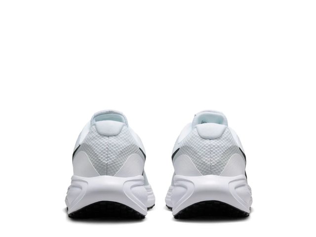 Revolution 8 Running Shoe - Men's