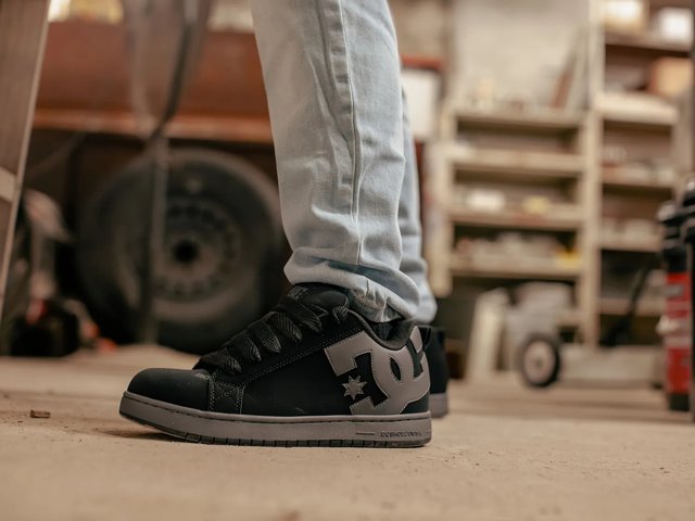 DC WORK CREW Court Graffik Composite Toe Work Sneaker - Men's