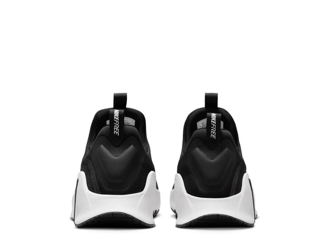 Free Metcon 6 Running Shoe - Women's