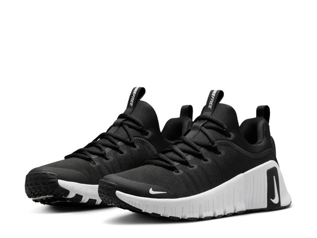 Free Metcon 6 Running Shoe - Women's